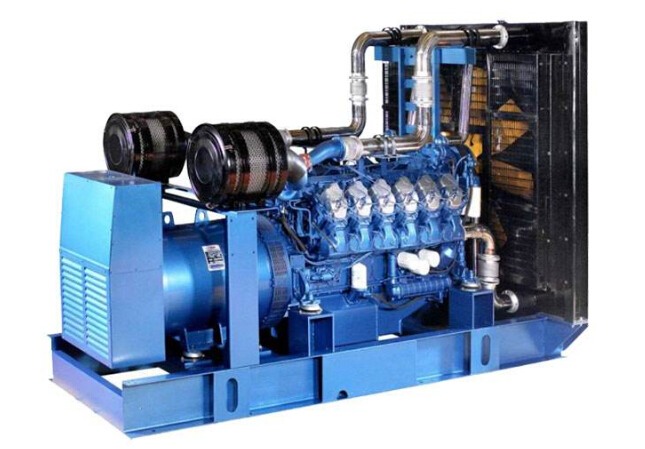 商丘康明斯30kw小型柴油二手发电机组