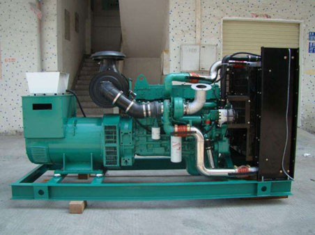 商丘1100kw康明斯柴油发电机组